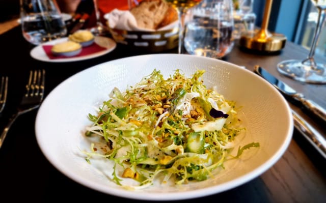 Kielen mennessään vienyt burrata