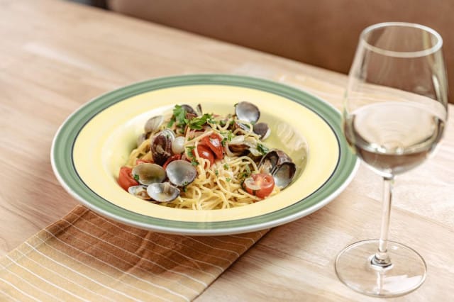 Rodolfo vie makumatkalle Italiaan.