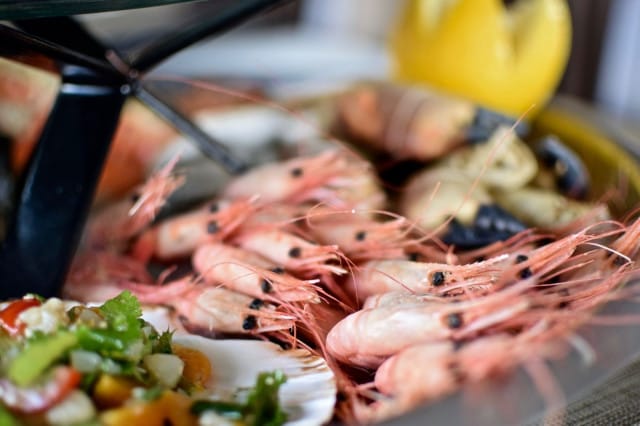 Merimakasiinissa nautit kaupungin tuoreimmat äyriäiset.