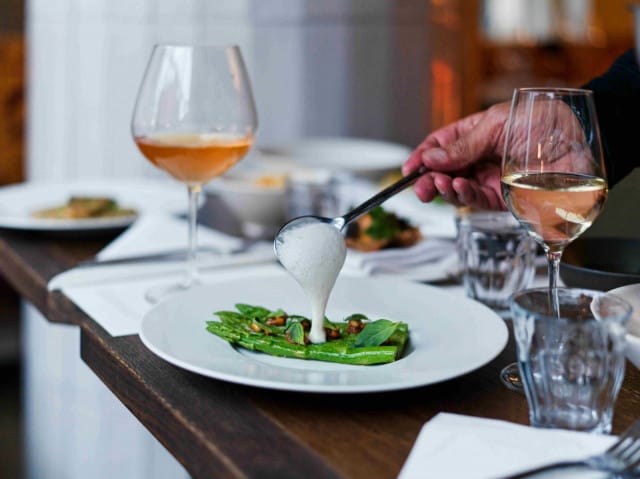 Kausiravintola LOBOssa sesongin raaka-aineet pääsevät pääosaan.