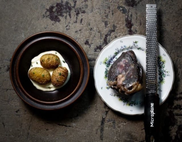 The Bull & The Firm on rento illanviettopaikka Kurvin sydämessä.