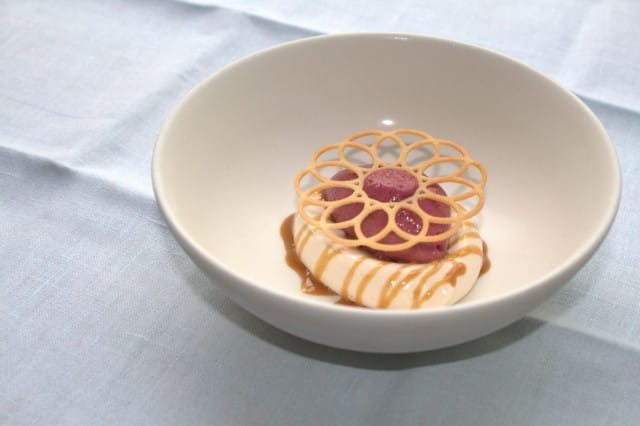 Ravintola nojaa vankkaan ammattitaitoon ja uskoon siihen, että hyvän ruoan ytimessä on rohkeus ja tunne.