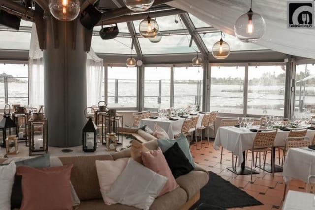 Ursulassa ovat kohdillaan niin ruoat kuin maisemat.