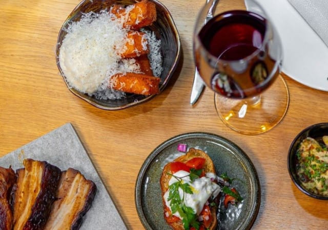 Topan terassilla ruoka ei jää sivuosaan!