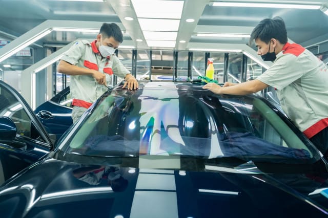 phim-cach-nhiet-o-to-akauto