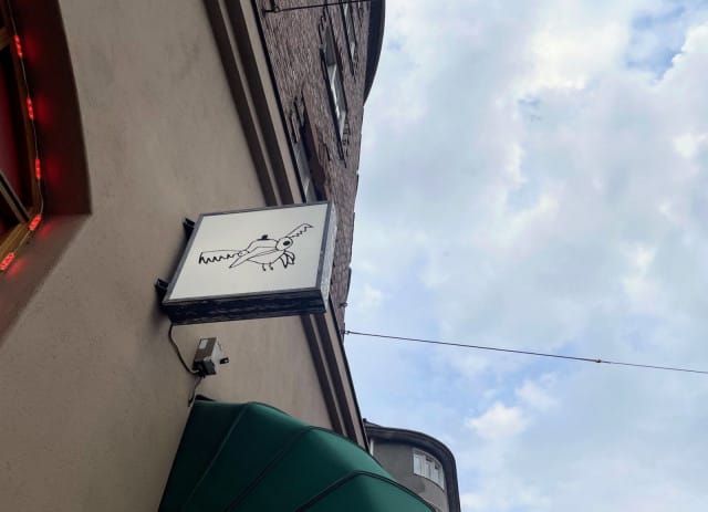 Birdie Numnumin luo löytää helpoiten seuraamalla tätä lintua.