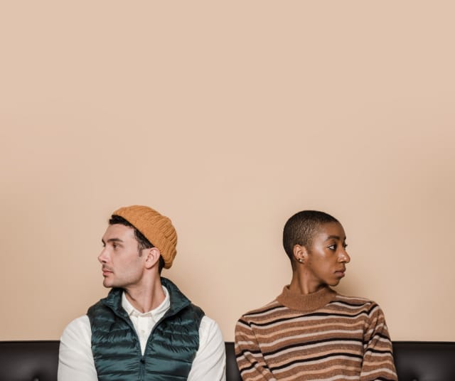 "Negging" on keino, jolla saada toinen tuntemaan olonsa huonoksi tai riittämättömäksi.