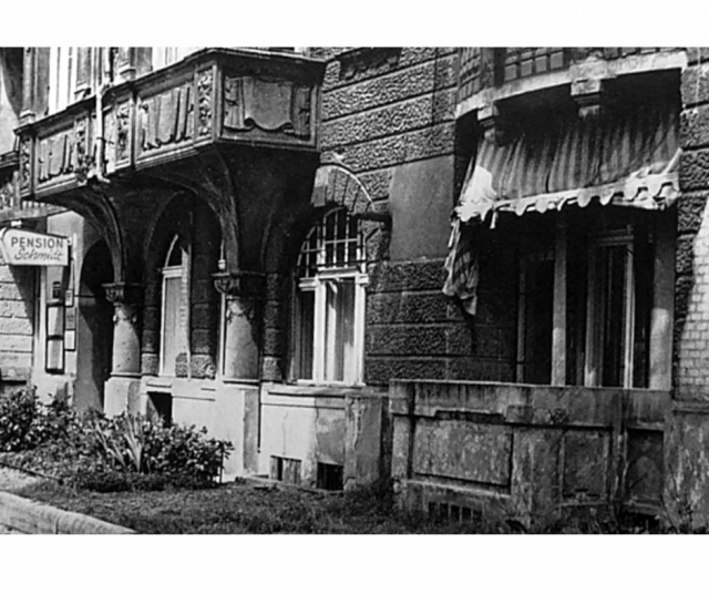 Salon Kitty ennen pommituksia.