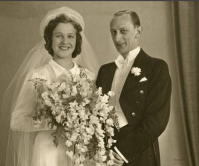 Hääkuva sota-ajalta.