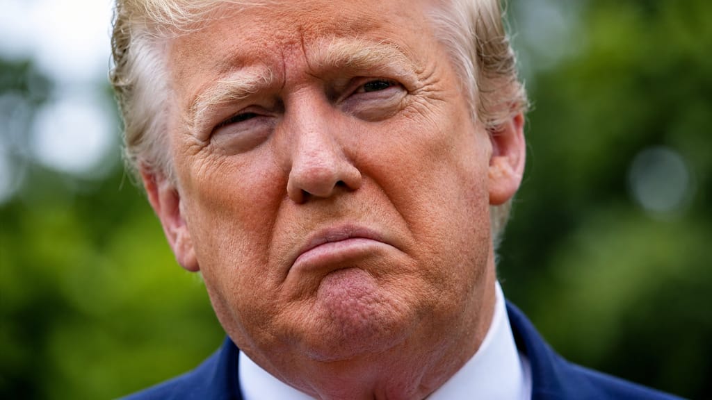  Donald Trump