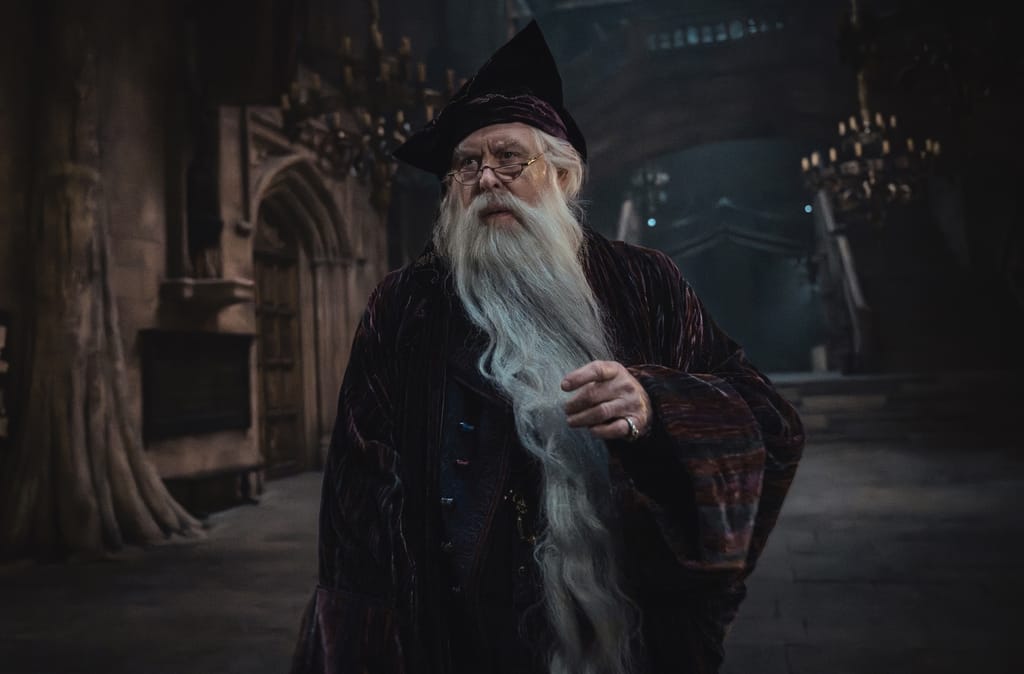 Harry Potter -sarjan Albus Dumbledore.