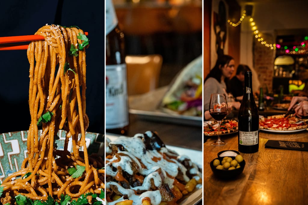 Kolmesta valokuvasta koostuva kuva: vasemmalla lähikuva höyryävistä, kastikkeella kuorrutetuista nuudeleista, joita nostetaan syömäpuikoilla kulhosta; keskellä annos ranskalaisia perunoita ja lihaa, joiden päällä on vaalea ja tumma kastike, taustalla epäterävästi juomia ja pöytäkattaus; oikealla lämminhenkinen ravintolatilanne, jossa pöydällä on pizza, viinipullo, viinilasi ja kulho vihreitä oliiveja, ja taustalla ihmiset keskustelevat pehmeässä iltavalaistuksessa.