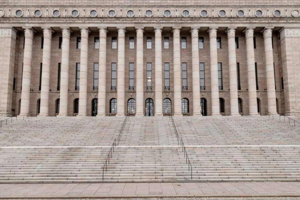 Suomen eduskuntatalo eli niin kutsuttu Arkadianmäki.