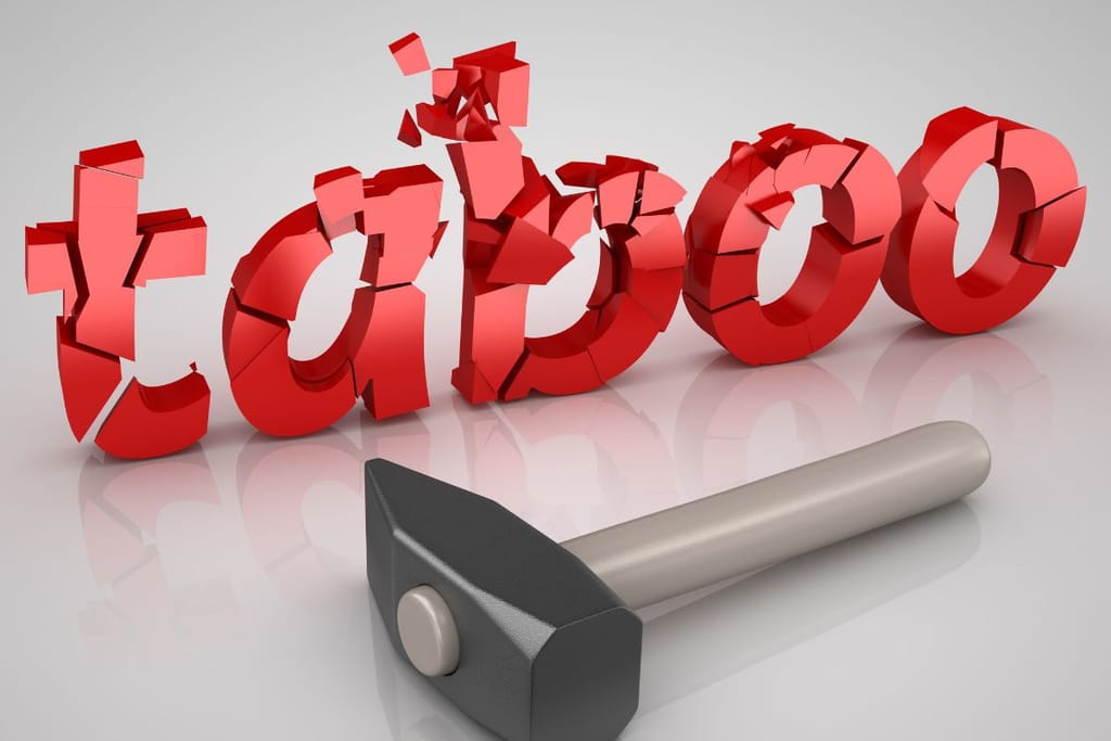 Vasara ja rikottu sana “taboo” symboloimassa tabujen murtamista.