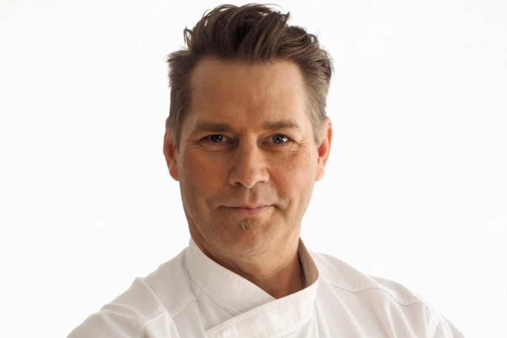 Harri Syrjänen valkoisella taustalla