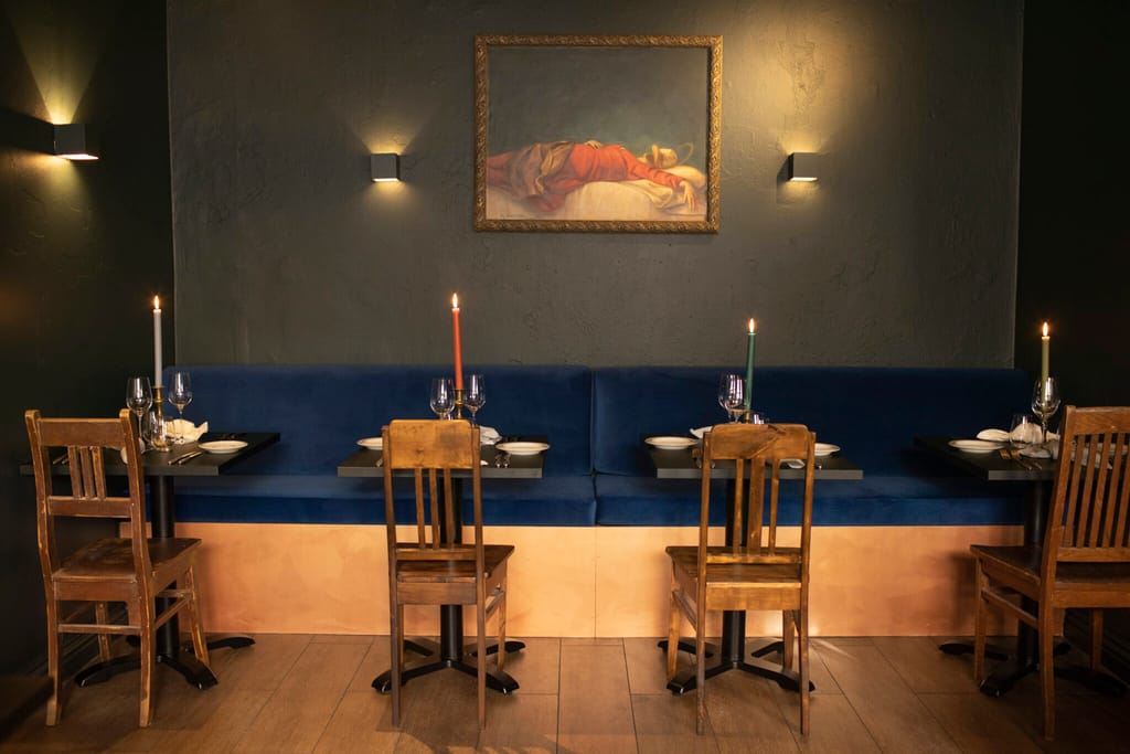 Ravintola Le Ankan tunnelmallinen sisustus.