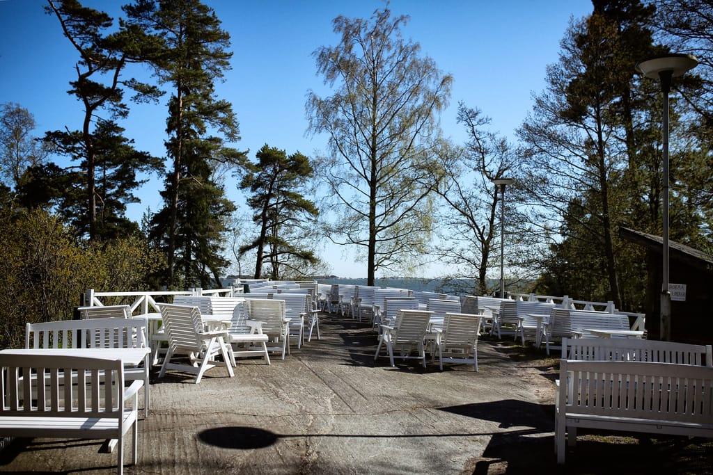 Ravintola Pihlajasaaren terassi.