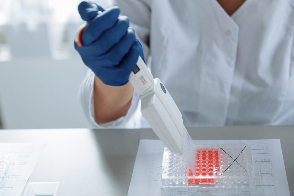 Fibromyalgian geenitutkimusta havainnollistava laboratoriotyö