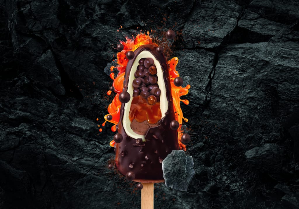  Kingis Volcanix -puikko mustalla taustalla.