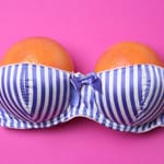 bimbofikaatio estetiikka liioiteltu naisellisuus symboli rintaliivit appelsiinit