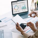 chatgpt työssä tehokkuus analytiikka työpöytä tekoäly työkalut