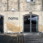 Noma-ravintolan sisäänkäynti Kööpenhaminassa