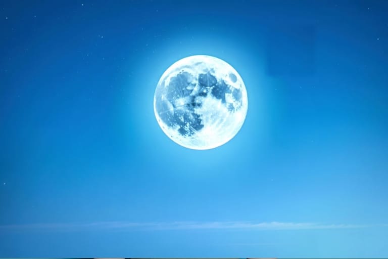 Täysikuu kirkkaalla taivaalla – Kuun pinnalle on ilmestynyt uusi valtava kraatteri NASA:n kuvissa