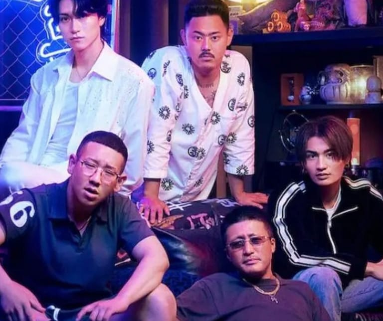 Japanilaisia jenginuoria realitysarjasta.