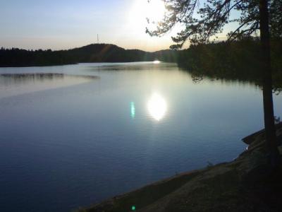 Auringonlasku Kirskaanniemessä (Lempäälä 2006)