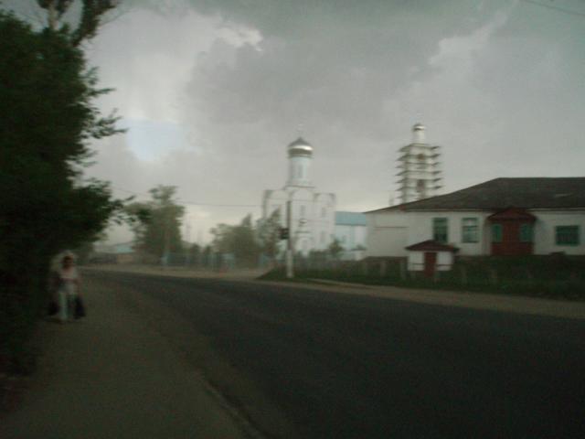 Kohta sataa ja lujaa....