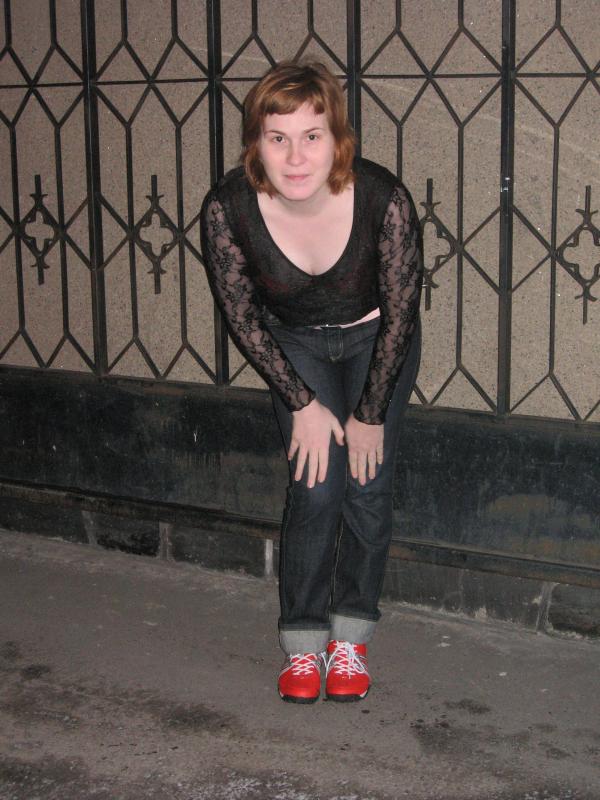 Jouluaaton aattona 2008 ei ollut kovin kylmää kun tarkeni poseerata ilman ulkotakkia (oli se kyllä -1 ja tuuli, mutta eniwei).