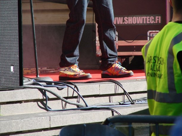 Axl Smithin supermakeat tennarit Cityn Baarifestareilla