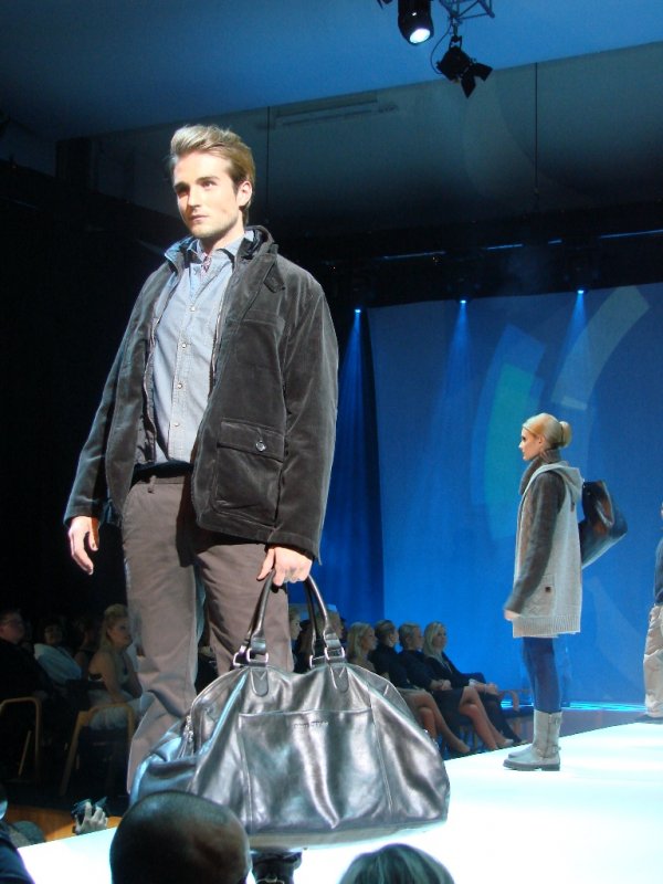 NRJ Fashion Awards 2010 sponsorinäytös