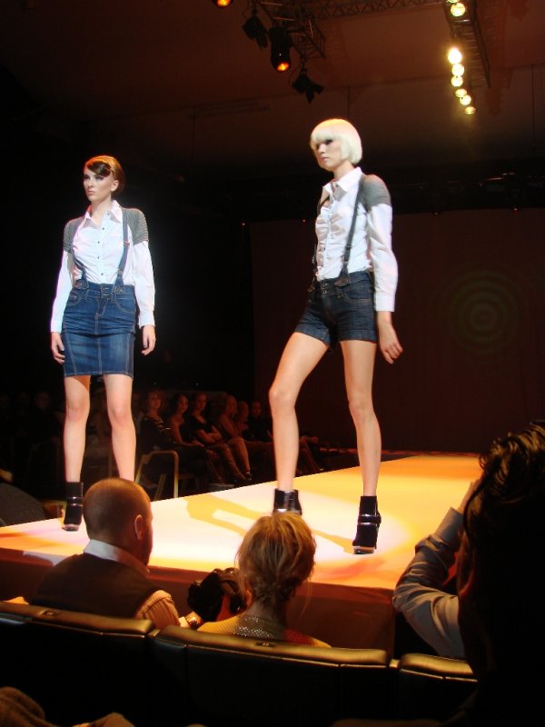 NRJ Fashion Awards 2010 sponsorinäytös