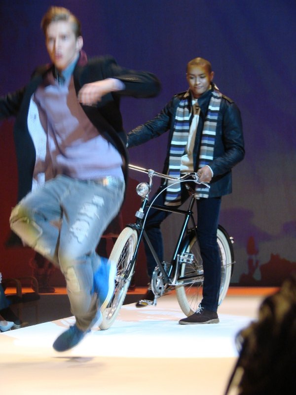 NRJ Fashion Awards 2010 sponsorinäytös