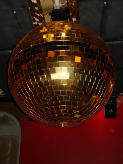 Studio51:sen peilipallo on löytänyt tiensä Velvetiin.