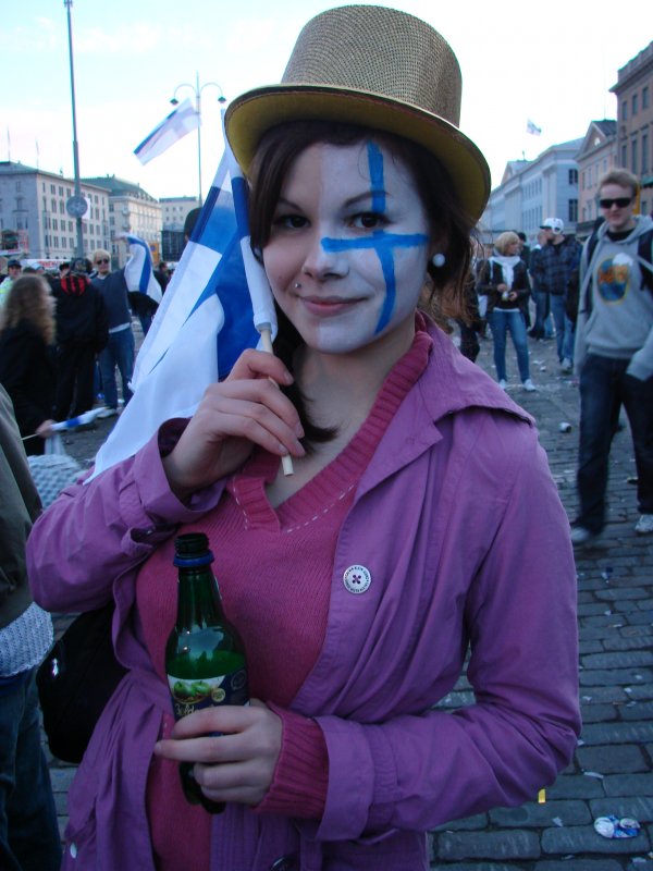 Viulunsoitonopiskelija Silja, 19. Ei tule lyhyestä virsi kaunis; kultajuhlat kestävät vähintään kaksi päivää.