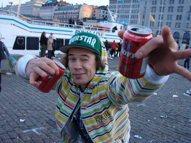 Ajoneuvoasentaja Toni, 22, muisti pitää kisakuntoa yllä nestetankkauksen avulla.