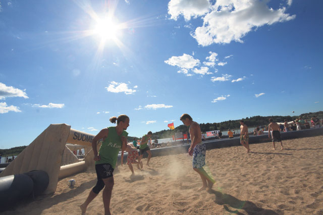BeachFutiksessa miesten sarjan voitti viime vuonna FC Rantakirput.