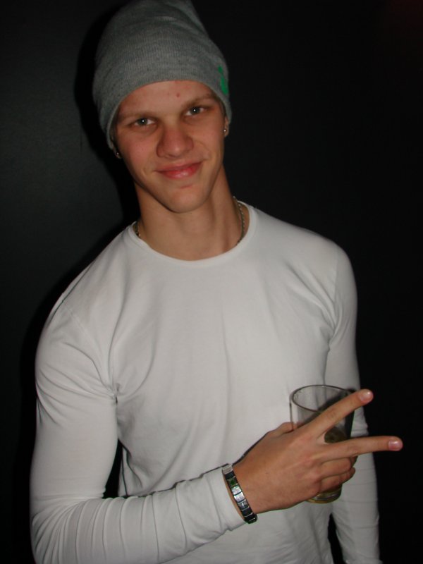 Onnela 7v 26.10. Intistä kotiutunut Sami, 20, kotiutui suoraan Onnelaan.