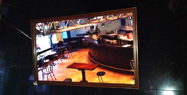 Lostarin huutokaupasta irtoaa koko legendaarisen baarin irtaimisto.