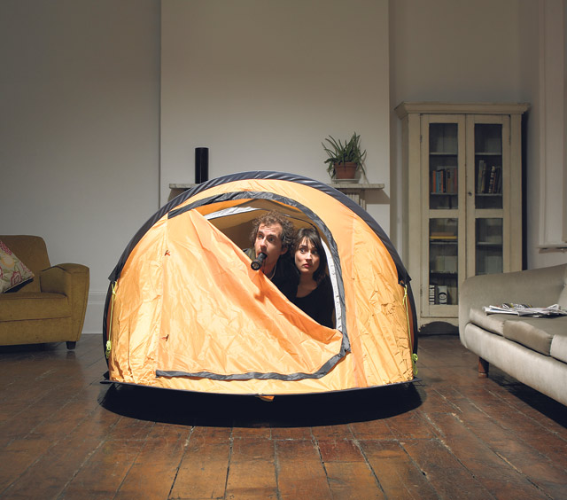 Glamour camping. Telttailua, jossa sähköt ja ilmastointi pelaavat.