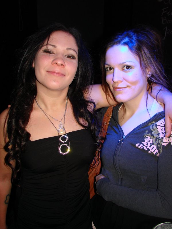 Vatican 3.2. Carita, 22, (vas.) on tarjoilija. Eikä Katiakaan, 21, ollut seppä syntyessään. Vasta nyt.