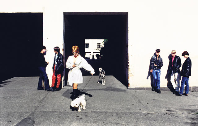 Minetti asui Tampereella vuoteen 1995 saakka. Sen jälkeen 21-vuotias nuorukainen muutti Helsinkiin opiskelemaan.