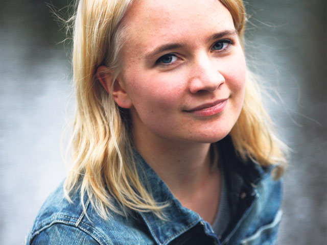 Ennen haastattelua Sarri Nironen oli epävarma. ”Kysyin neuvoa, että pitääkö maksaa oma kahvi kun menee haastatteluun. Neuvottiin, että ei, maksata aina kaikki muilla.”