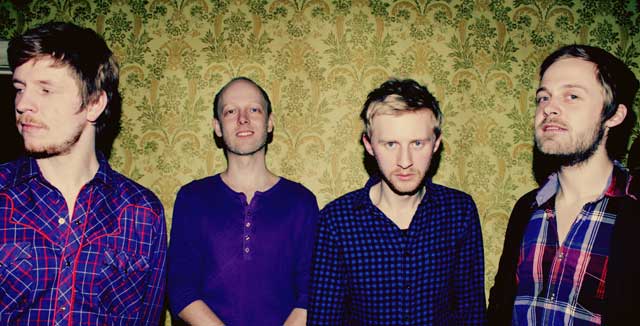 Ei Lohikäärme Puff, mutta Ewert ja kaksi lohikäärmettä.