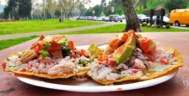 Meksikolainen tostada sopii erinomaisesti jämäruokien hävittämiseen.