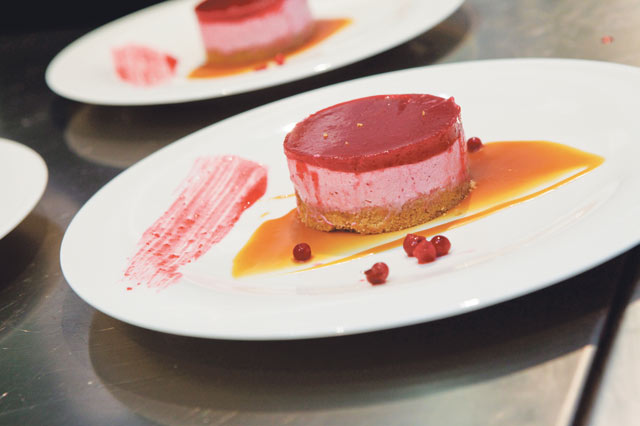 Puolukkatuorejuustokakku oli yksi Oulun Fransmannin valteista kisoissa.