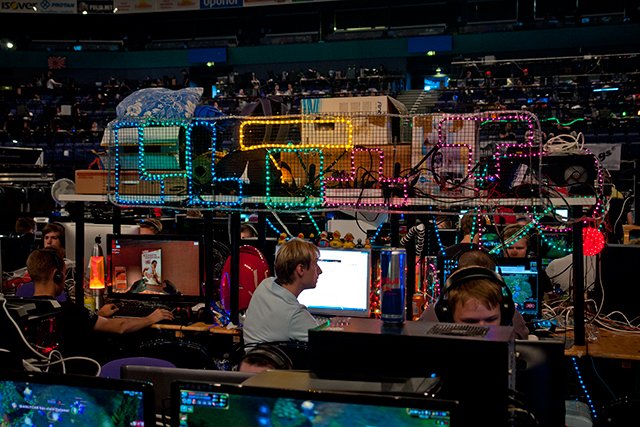 Tetrispalikat koristavat tietokonepaikkaa.