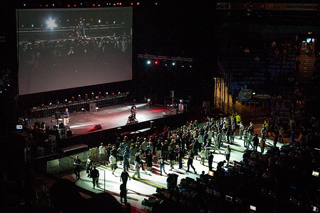 Ilmainen tavara saa ihmiset parveilemaan.